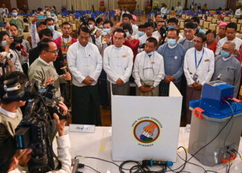 Protest sparks over 1,200 teachers’ dismissal in Rohingya camps