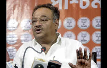 Myanmar: Arakan Army Oppresses Rohingya Muslims