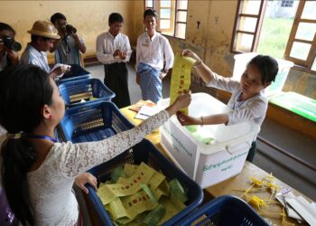 File Photo - Returning officers count the ballots of parliamentary by-elections at a polling station of East Dagon township in Yangon, Myanmar on April 1, 2017